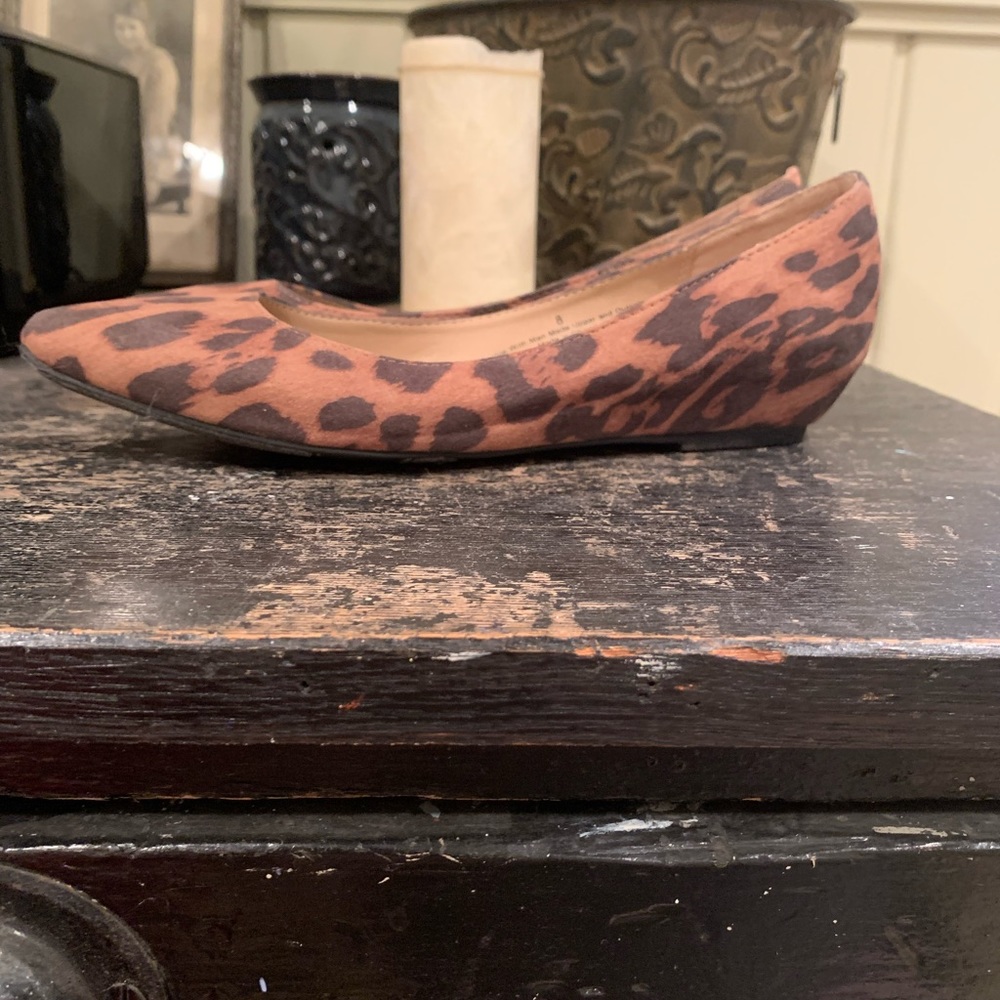 Flats with a slight heel